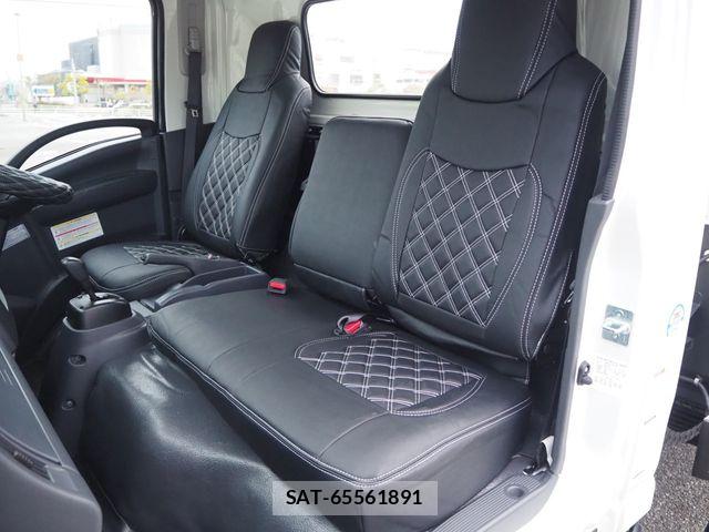 Isuzu ELF TRUCK 2022-11 6214215-18