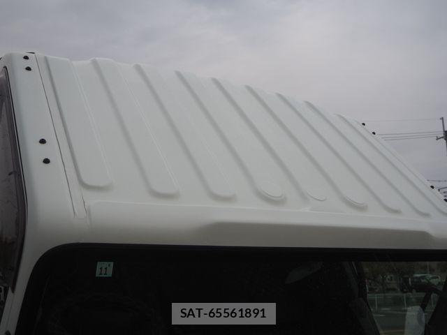Isuzu ELF TRUCK 2022-11 6214215-23