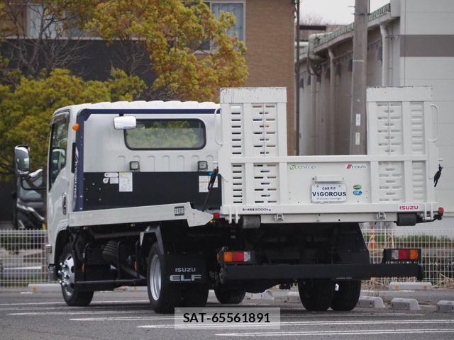 Isuzu ELF TRUCK 2022-11 6214215-2