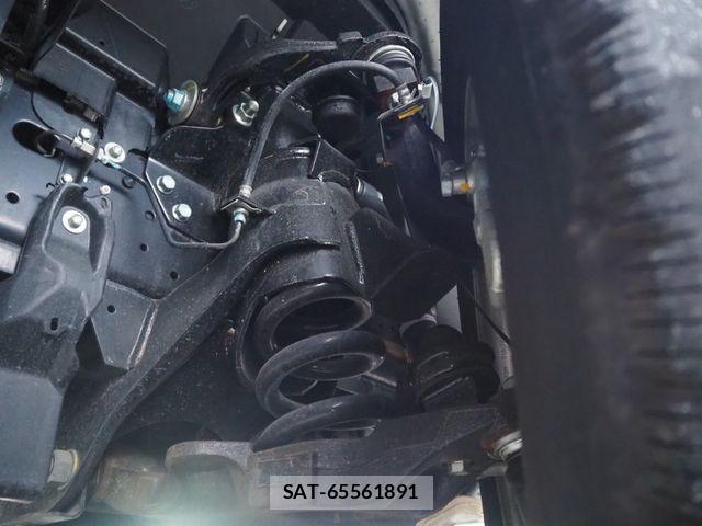Isuzu ELF TRUCK 2022-11 6214215-29