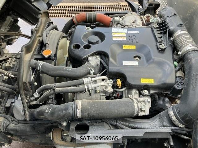 Isuzu ELF TRUCK 2017-05 6214263-27