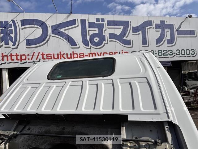 Isuzu ELF TRUCK 2013-10 6214240-13