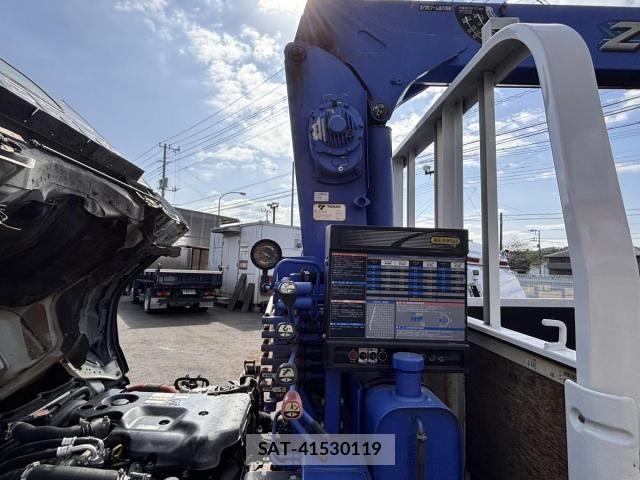 Isuzu ELF TRUCK 2013-10 6214240-23