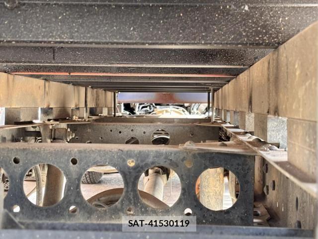 Isuzu ELF TRUCK 2013-10 6214240-27