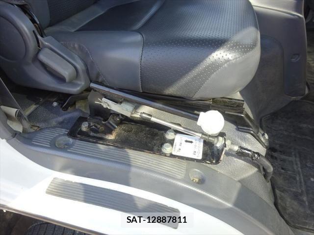 Isuzu ELF TRUCK 2012-12 6214289-23