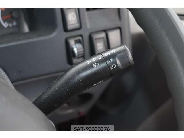 Isuzu ELF TRUCK 2012-01 6214264-12