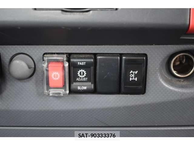 Isuzu ELF TRUCK 2012-01 6214264-16