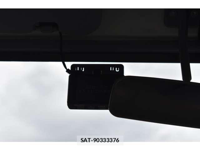 Isuzu ELF TRUCK 2012-01 6214264-20