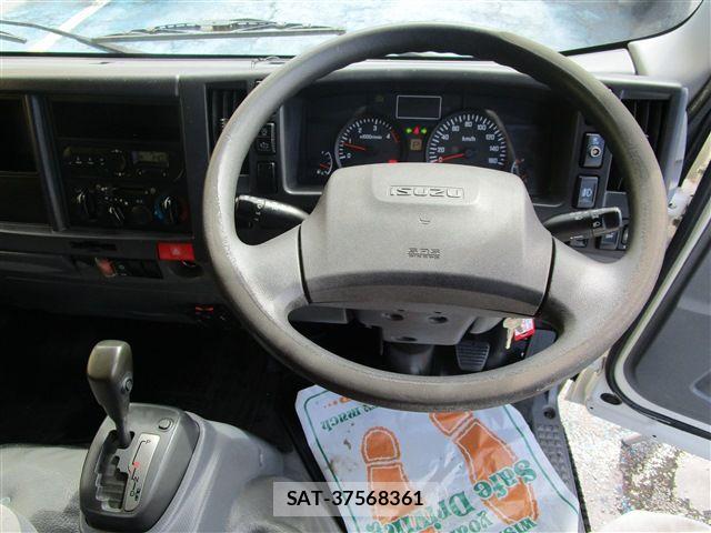 Isuzu ELF TRUCK 2017-02 6214282-9