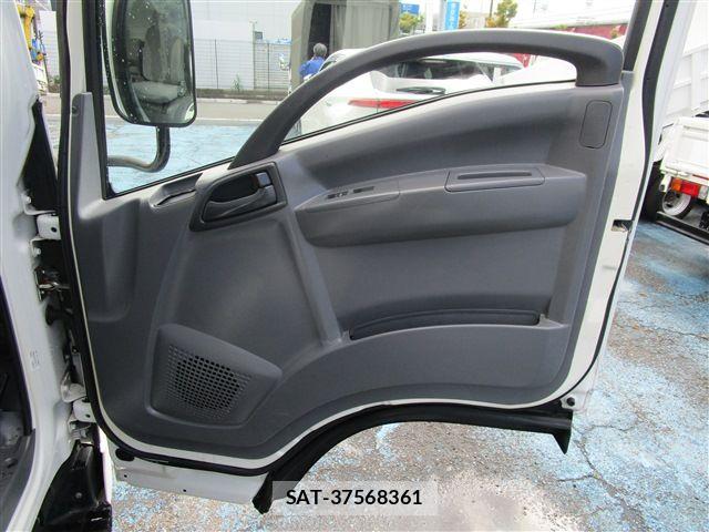 Isuzu ELF TRUCK 2017-02 6214282-20
