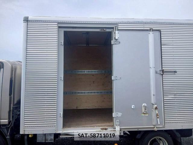 Isuzu ELF TRUCK 2018-03 6214277-20