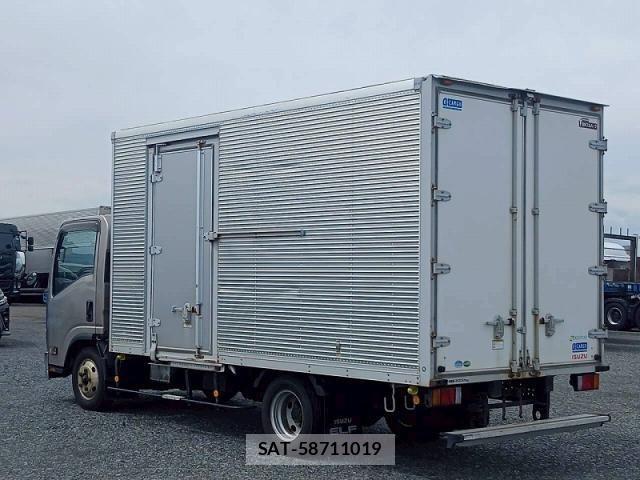 Isuzu ELF TRUCK 2018-03 6214277-7