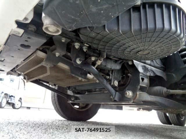Isuzu ELF TRUCK 2019-03 6214307-15