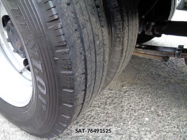 Isuzu ELF TRUCK 2019-03 6214307-18