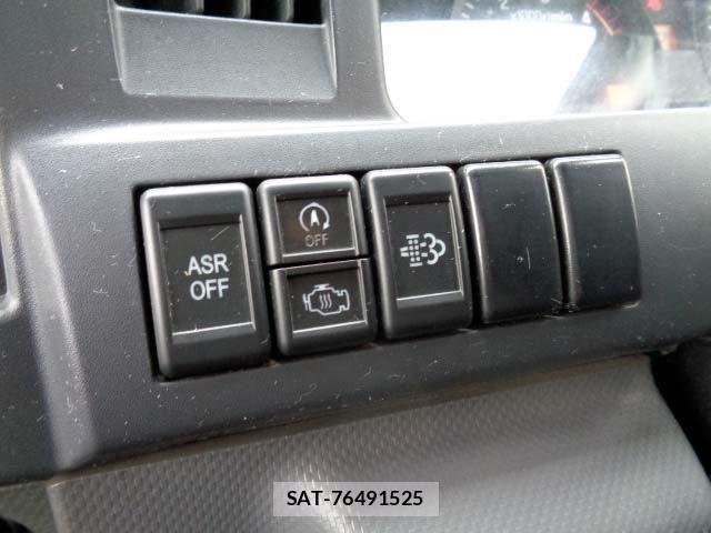 Isuzu ELF TRUCK 2019-03 6214307-8