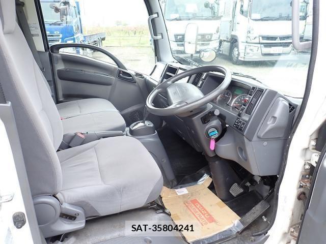 Isuzu ELF TRUCK 2015-01 6214284-12