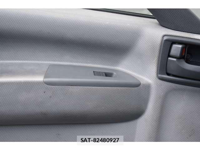 Isuzu ELF TRUCK 2016-04 6214296-11