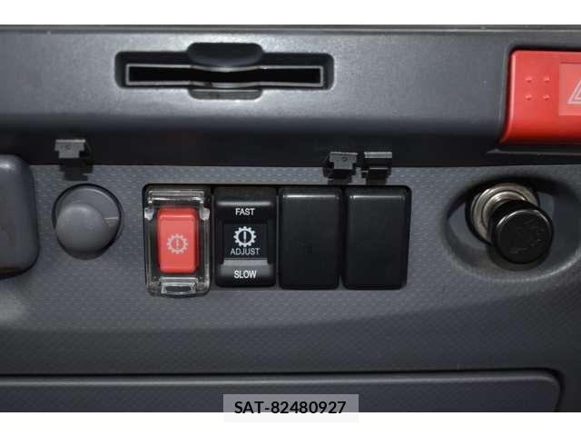 Isuzu ELF TRUCK 2016-04 6214296-24