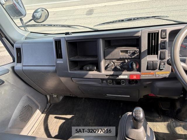 Isuzu ELF TRUCK 2013-12 6243774-12