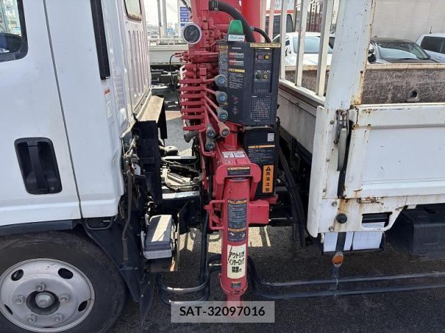 Isuzu ELF TRUCK 2013-12 6243774-25