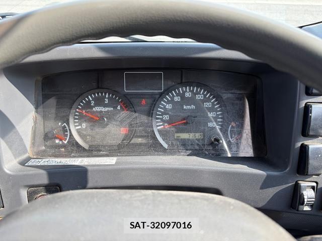 Isuzu ELF TRUCK 2013-12 6243774-27