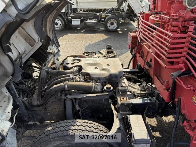 Isuzu ELF TRUCK 2013-12 6243774-8