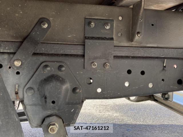 Isuzu ELF TRUCK 2013-02 6243800-9