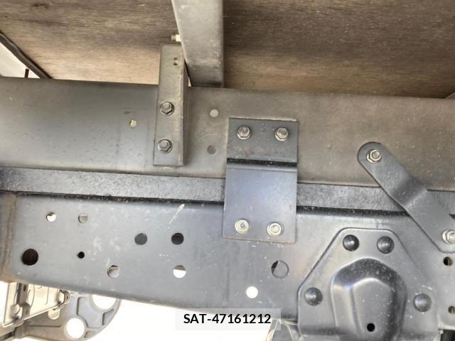 Isuzu ELF TRUCK 2013-02 6243800-10