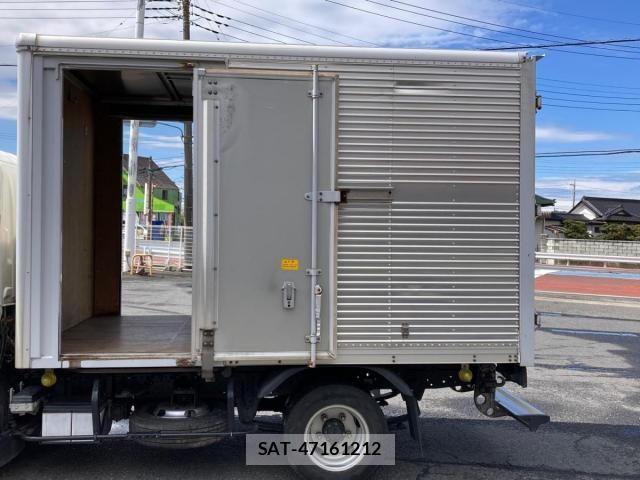 Isuzu ELF TRUCK 2013-02 6243800-8