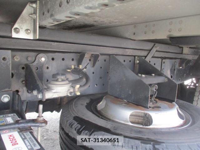 Isuzu ELF TRUCK 2016-12 6243808-15