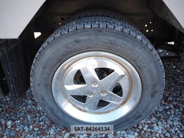 Isuzu ELF TRUCK 2005-06 6243775-18