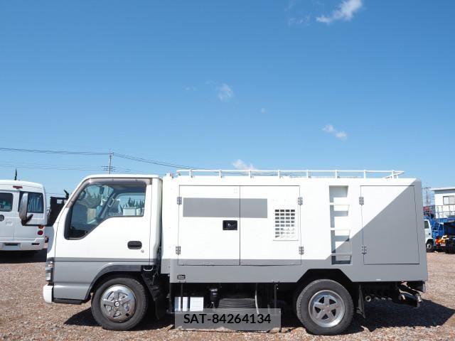 Isuzu ELF TRUCK 2005-06 6243775-1