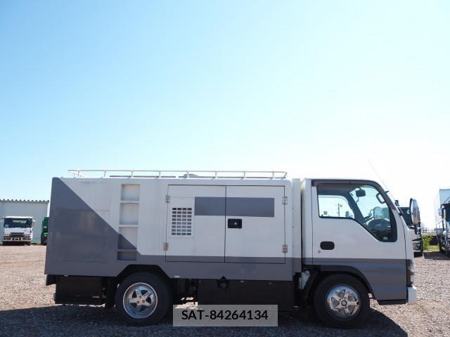 Isuzu ELF TRUCK 2005-06 6243775-5