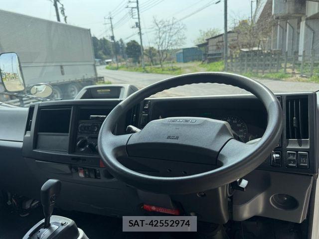 Isuzu ELF TRUCK 2020-02 6263948-14