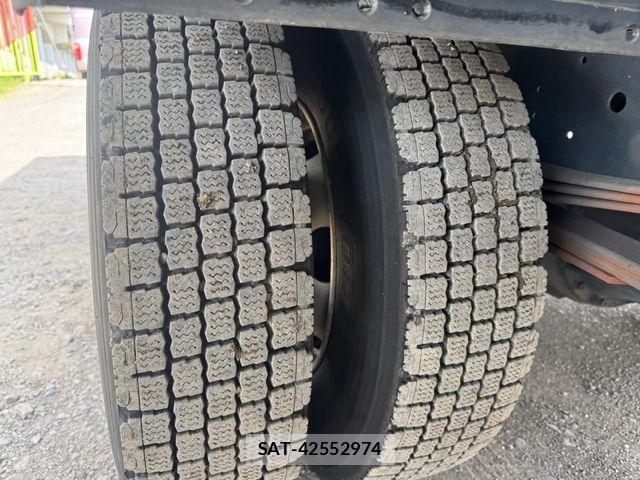 Isuzu ELF TRUCK 2020-02 6263948-21