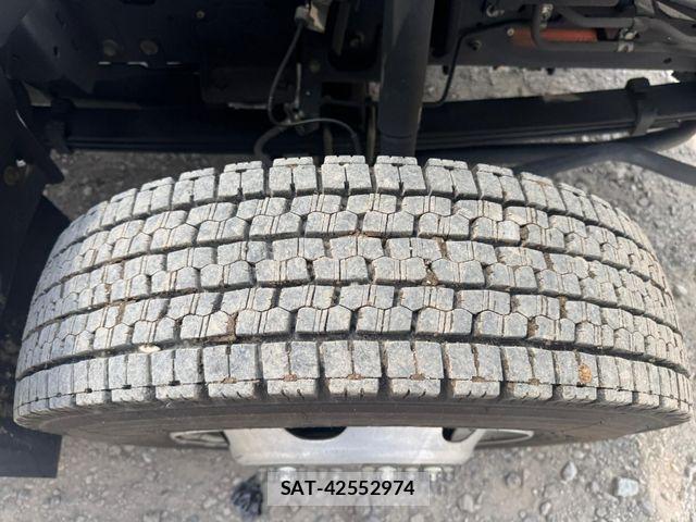 Isuzu ELF TRUCK 2020-02 6263948-23