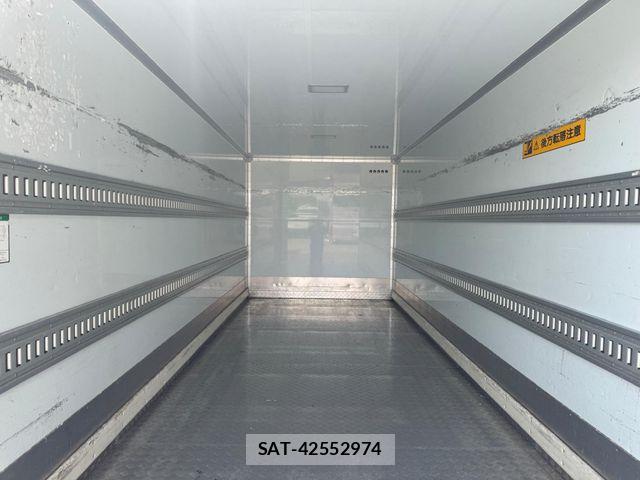 Isuzu ELF TRUCK 2020-02 6263948-27