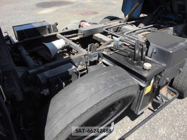 Isuzu ELF TRUCK 2014-03 6263957-15