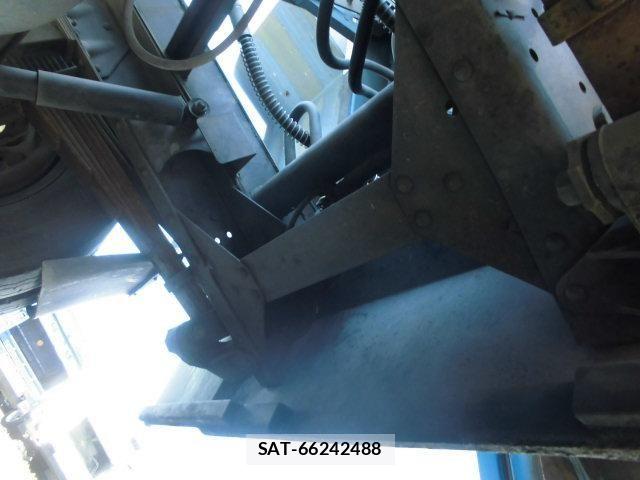 Isuzu ELF TRUCK 2014-03 6263957-16