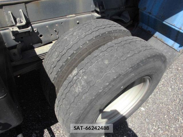 Isuzu ELF TRUCK 2014-03 6263957-17