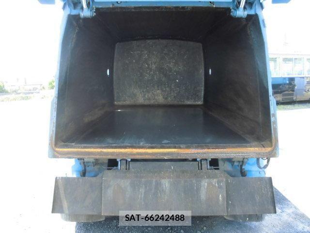 Isuzu ELF TRUCK 2014-03 6263957-8