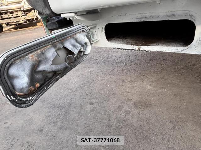 Isuzu ELF TRUCK 2013-03 6263961-17