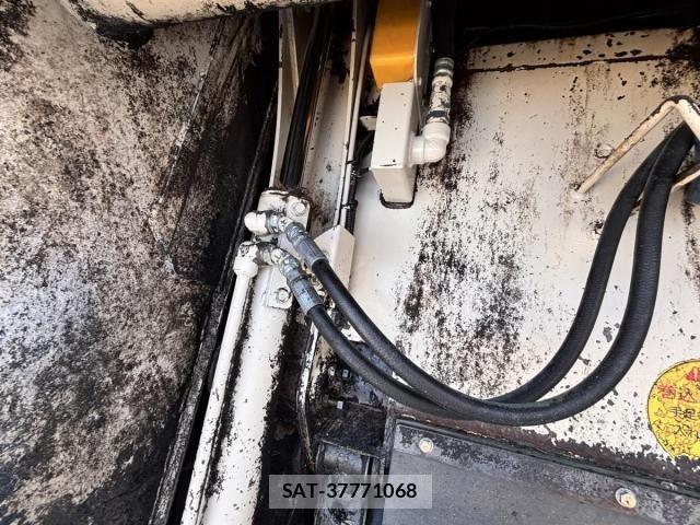 Isuzu ELF TRUCK 2013-03 6263961-22