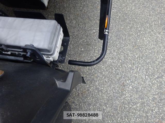 Isuzu ELF TRUCK 2020-02 6263947-18