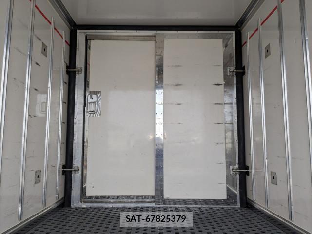 Isuzu ELF TRUCK 2018-04 6276195-14