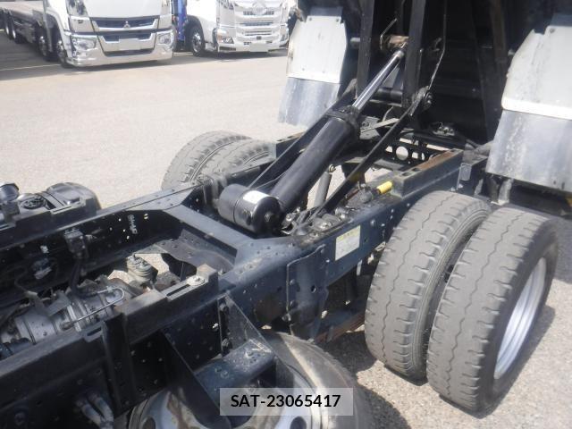 Isuzu ELF TRUCK 2017-11 6276189-9