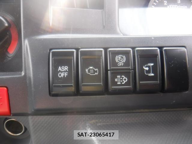 Isuzu ELF TRUCK 2017-11 6276189-24