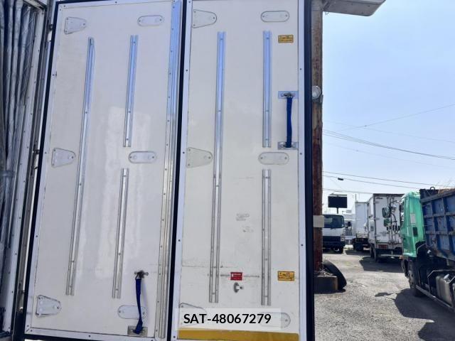 Isuzu ELF TRUCK 2021-02 6271572-10