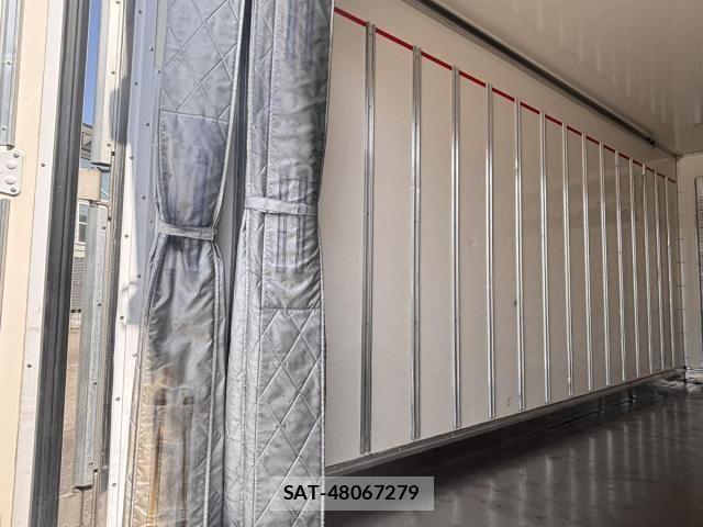 Isuzu ELF TRUCK 2021-02 6271572-12