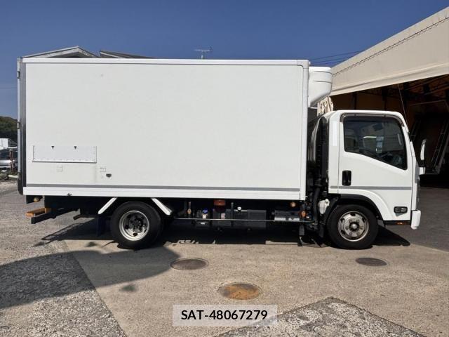Isuzu ELF TRUCK 2021-02 6271572-3